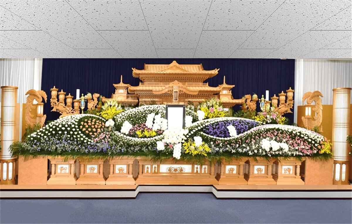 一般葬 130.0万円コースの祭壇